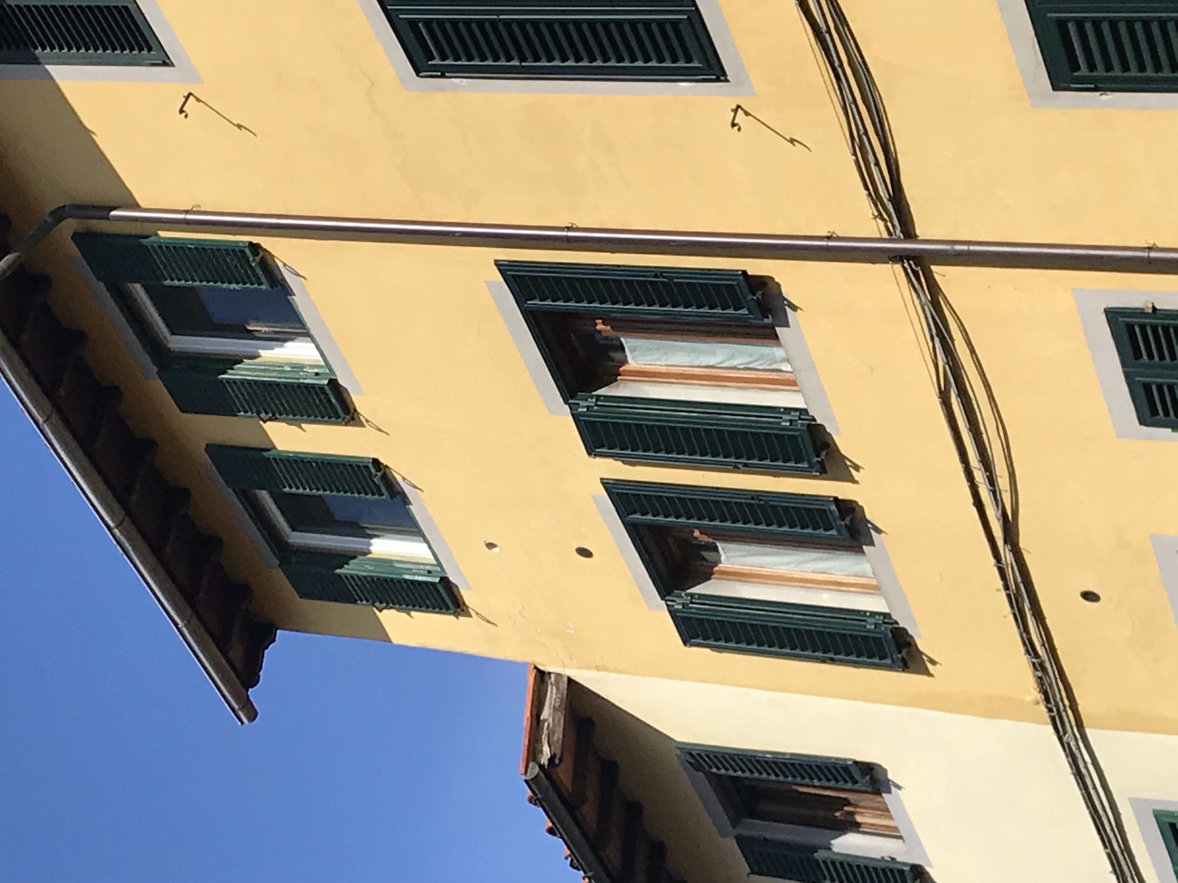 Restoration of an apartment in the old center of Pistoia_Tuscany_Italy
